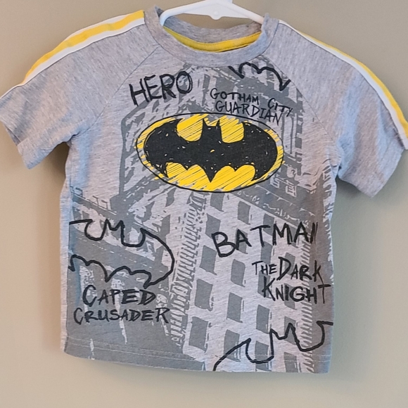 Batman grey short sleeved tee shirt - Picture 1 of 3